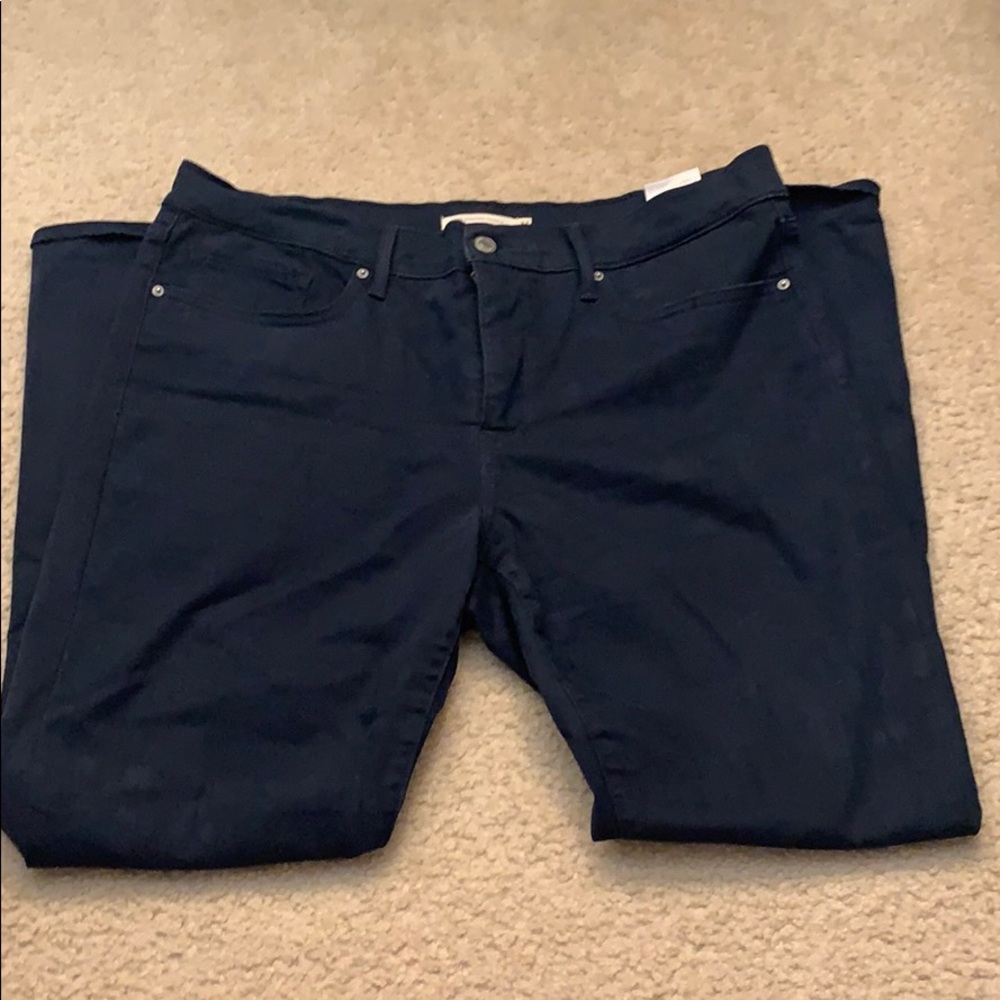 Levi 310 shaping skinny pants